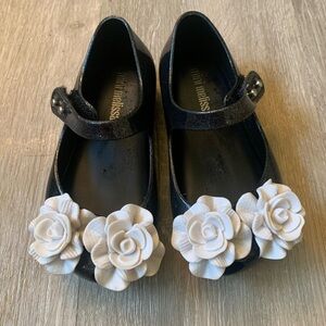Mini Melissa Black Dress Shoes with White Flowers